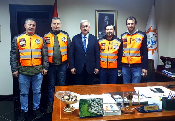 MOTOSİKLET ÜYELERİNDEN BAŞKAN KARIŞIK'A ZİYARET