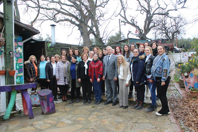 ERDEK BELEDİYESİ'NDEN 8 MART KUTLAMASI