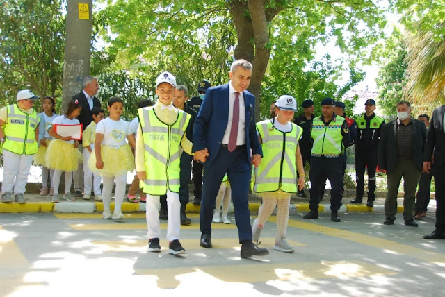 'KARAYOLU TRAFİĞİ GÜVENLİĞİ' GÜNÜ İLÇEMİZDE KUTLANDI