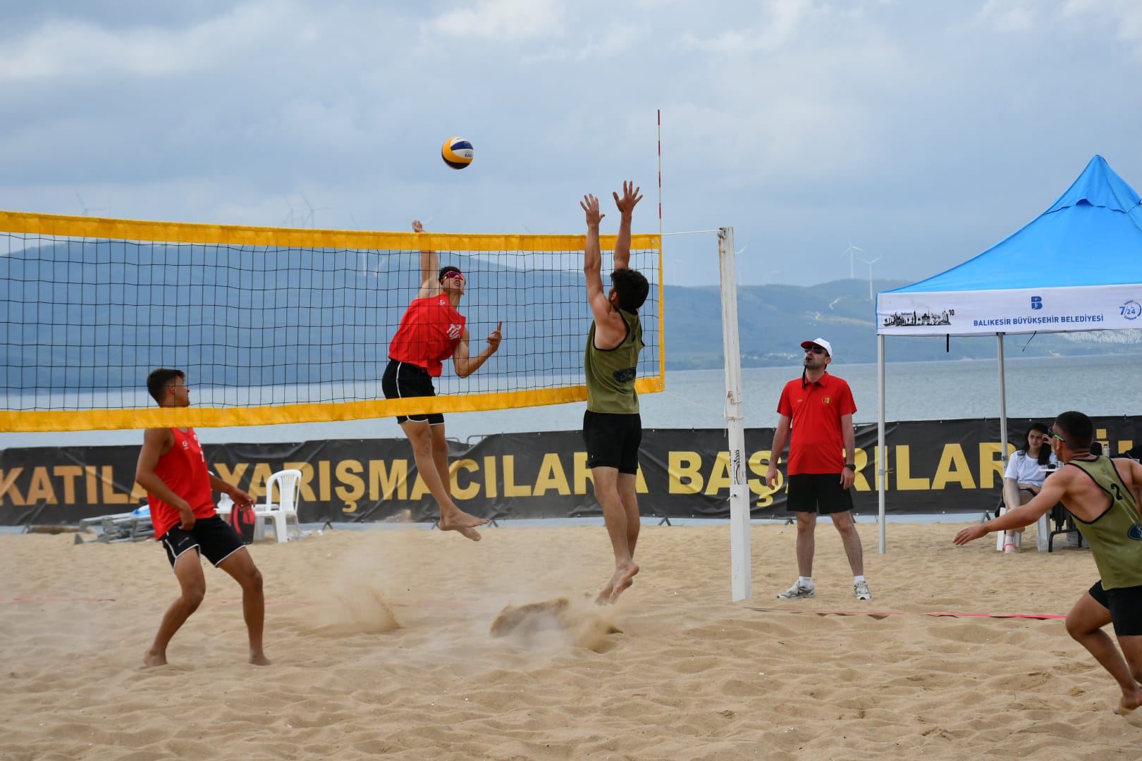 PLAJ VOLEYBOLUNUN ERDEK ETABI TAMAMLANDI