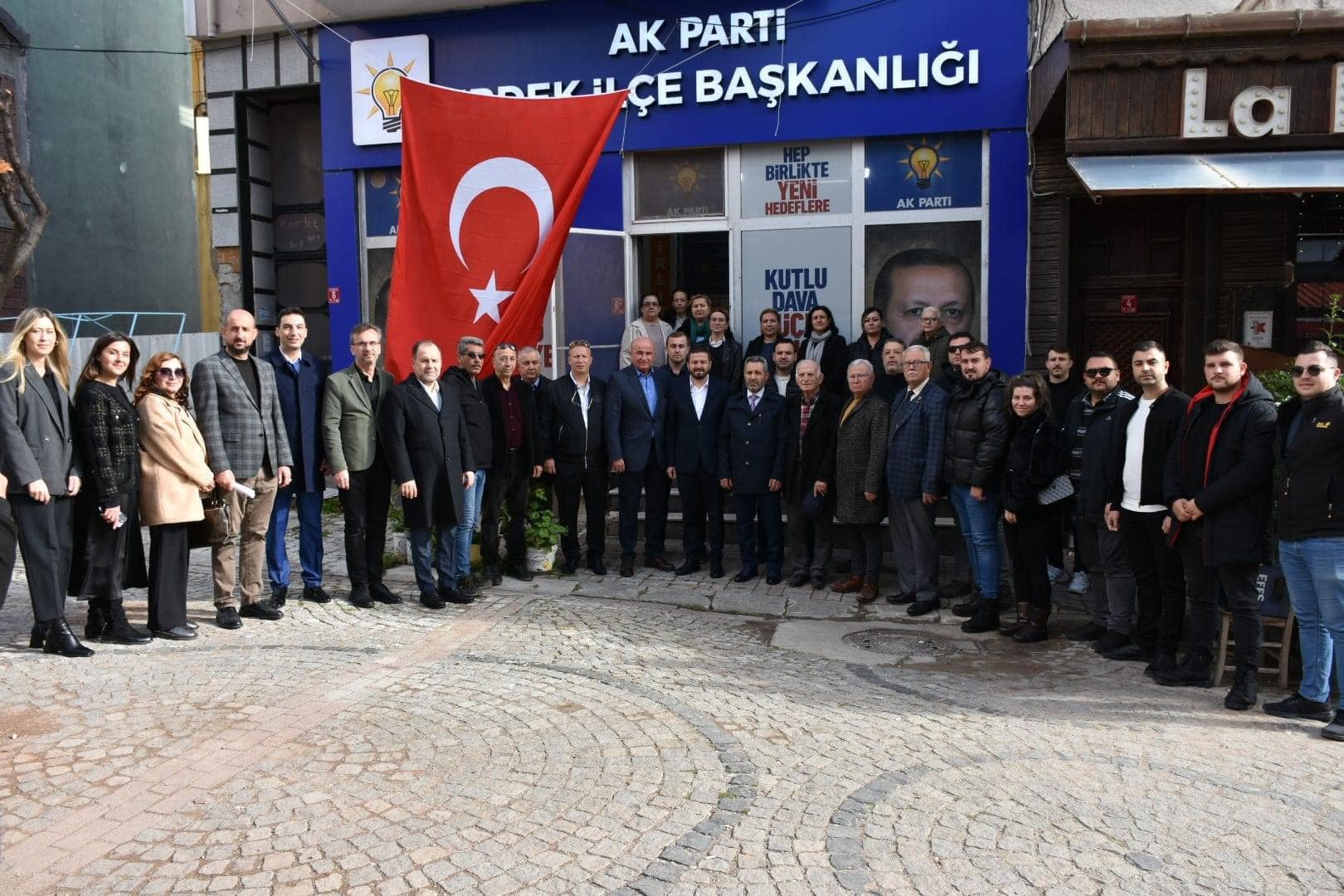 ERDEK'TE AK PARTİ İSTİŞARE TOPLANTISI