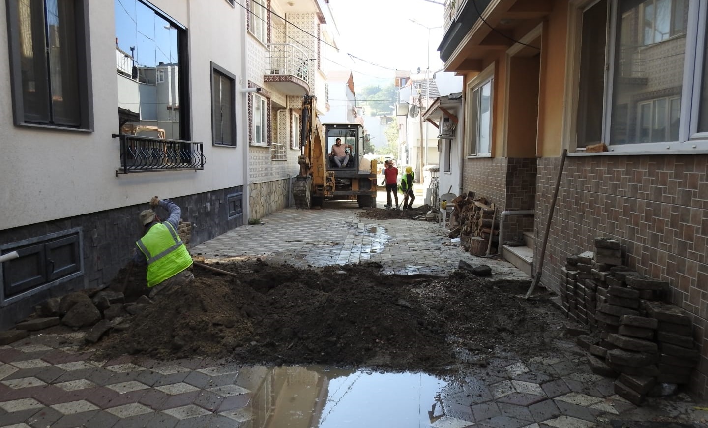 OCAKLAR'DA DOĞAL GAZ ÇALIŞMALARI YENİDEN BAŞLADI