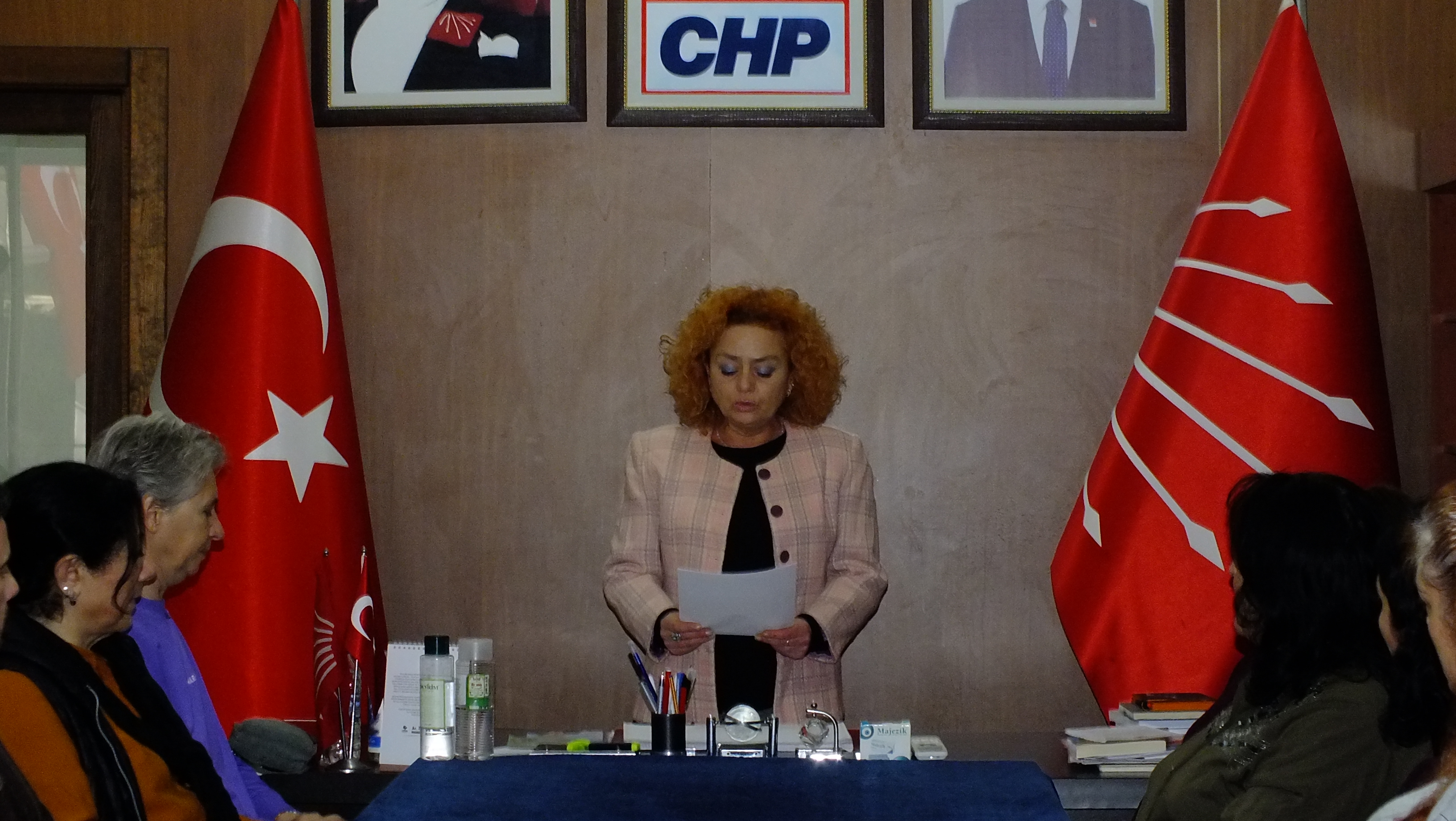 CHP'DEN EŞ ZAMANLI 'MEDENİ KANUNA DOKUNMA' AÇIKLAMASI