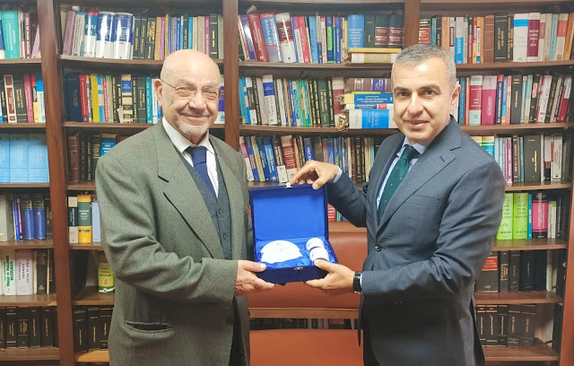 KAYMAKAM ATASOY'DAN AV. HASAN TOZUN'A TEŞEKKÜR