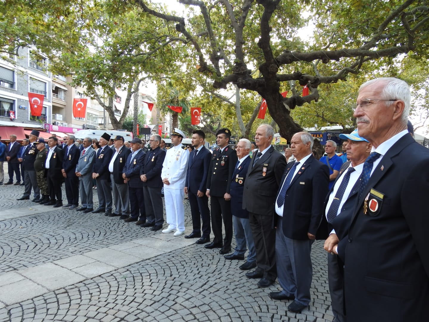 ERDEK'TE GAZİLER GÜNÜ KUTLAMASI 