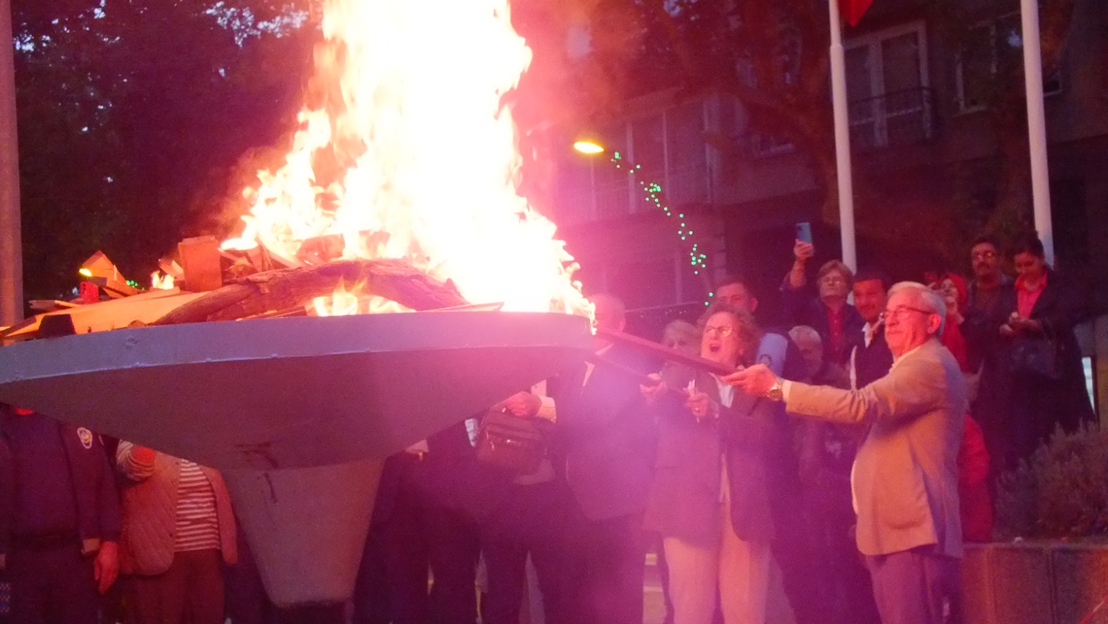 ERDEK'TE HIDIRELLEZ KUTLAMASI