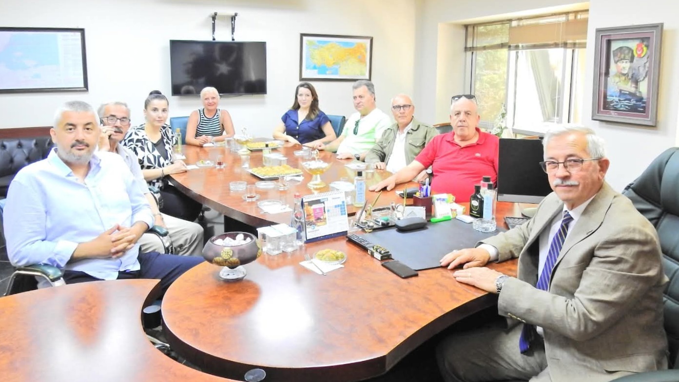 ERDEK BELEDİYESİ'NDE BAYRAMLAŞMA 