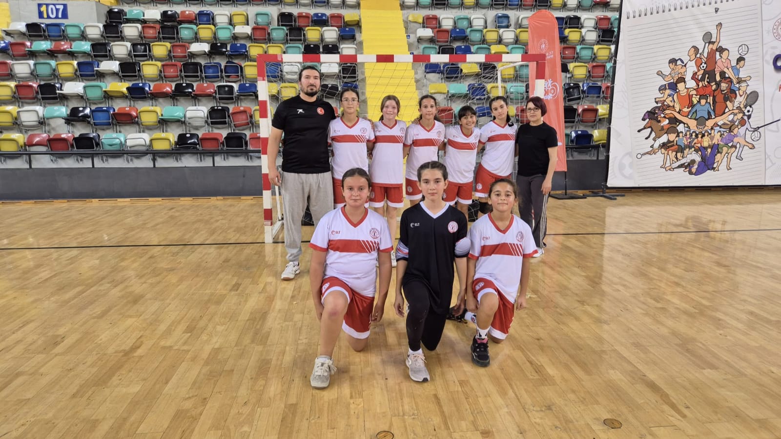 NYO KIZLAR HENTBOL TAKIMI 4. KEZ ŞAMPİYON