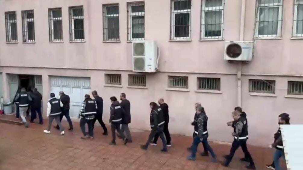 BANDIRMA MERKEZLİ OPERASYON KAPSAMINDA 7 KİŞİ TUTUKLANDI