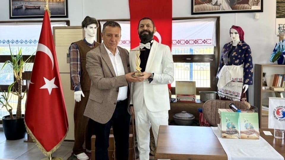 AKİF MANAF'A EVRENSEL KARDEŞLİK VE BARIŞ ÖDÜLÜ