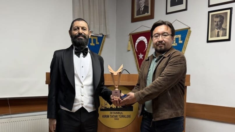 'ÖZGÜRLÜK VE BARIŞ ÖDÜLÜ' AKİF MANAF'IN 