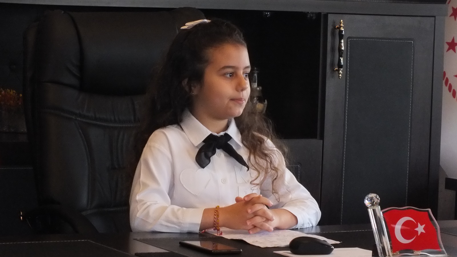 23 NİSAN'DA MAKAMLARA ÇOCUKLAR OTURDU