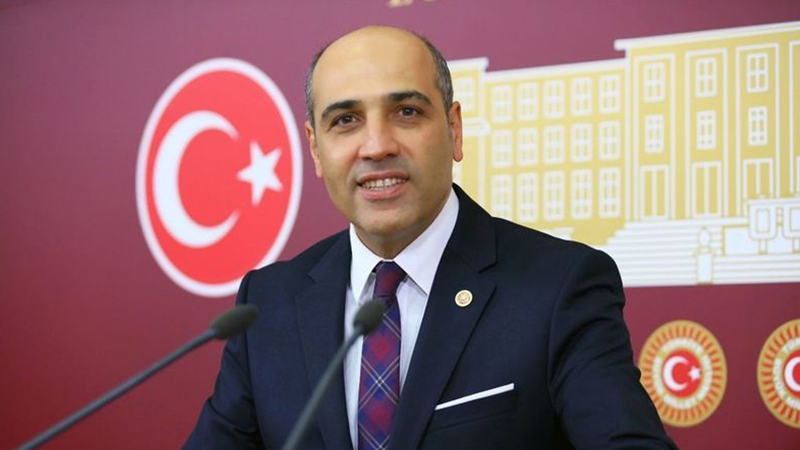 CHP BALIKESİR İL BAŞKANLIĞI'NA FİKRET ŞAHİN GETİRİLDİ