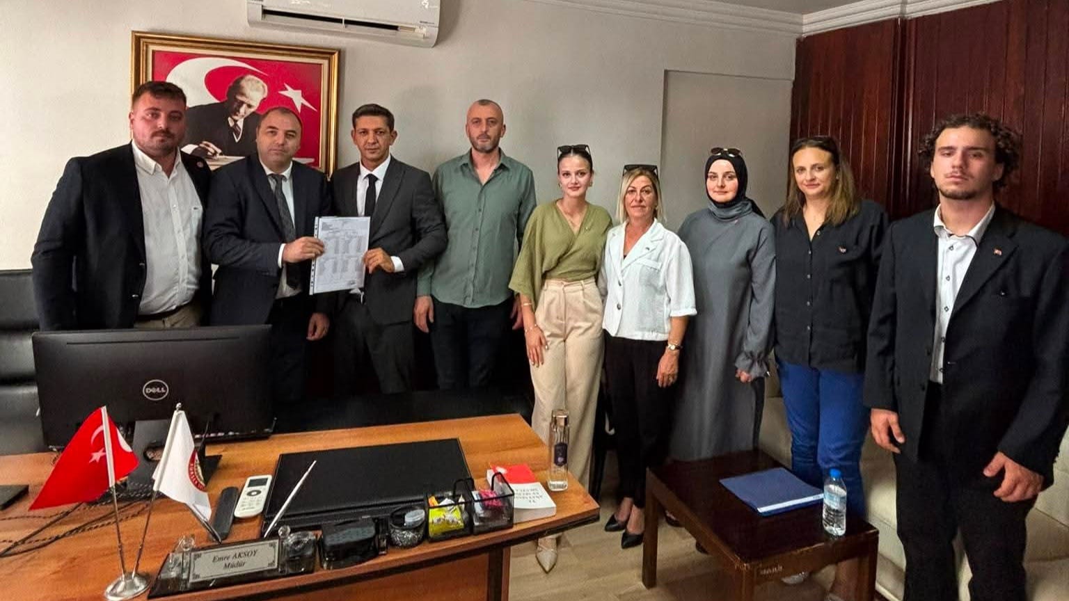 MHP YENİ İLÇE YÖNETİMİ MAZBATAYI ALDI ZİYARETLERE BAŞLADI