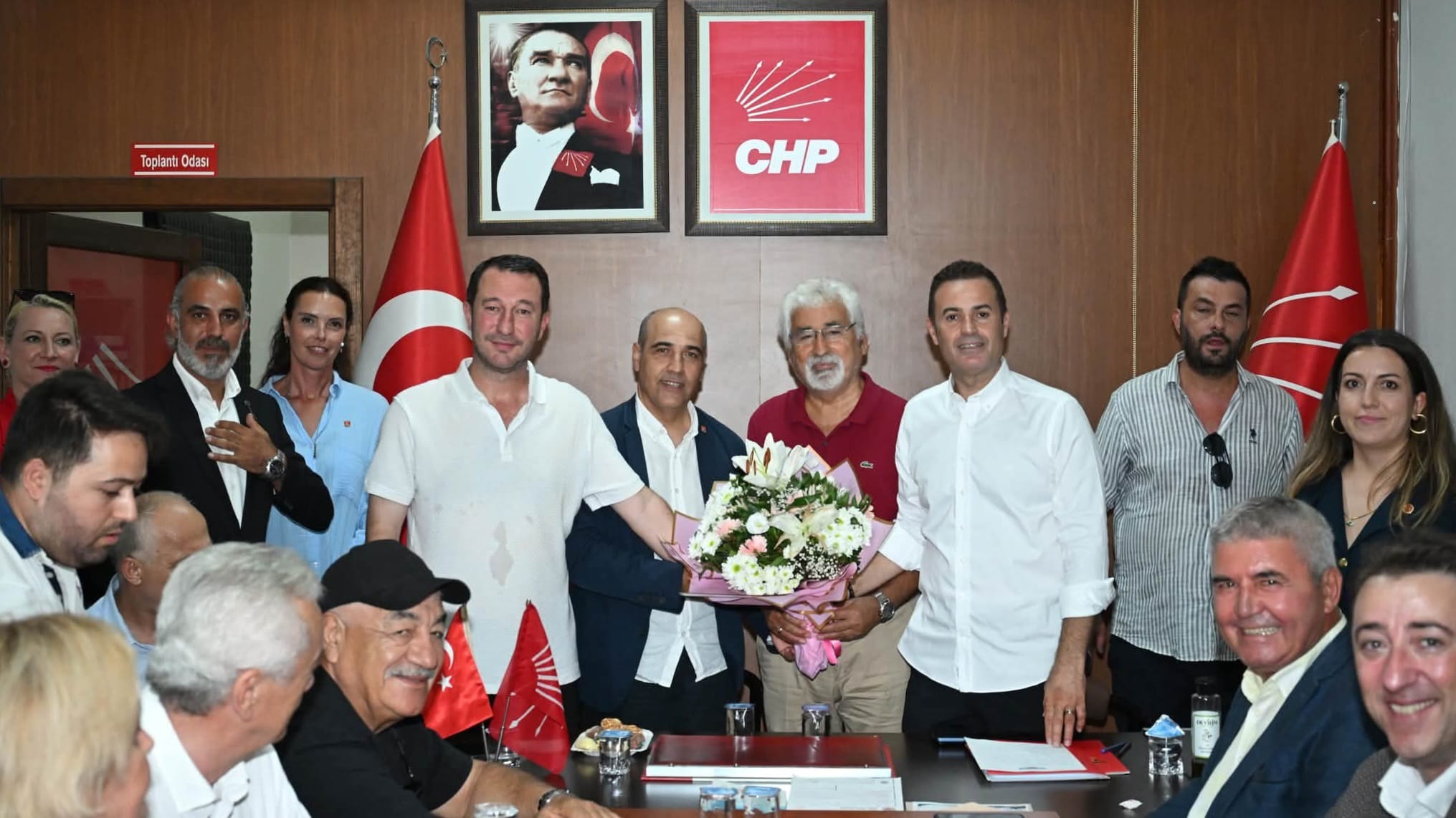 CHP BALIKESİR YENİ YÖNETİMİNDEN ERDEK ZİYARETİ